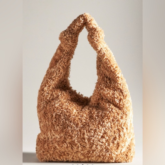 Anthropologie Handbags - Anthropologie Fuzzy Tan Hobo Bag